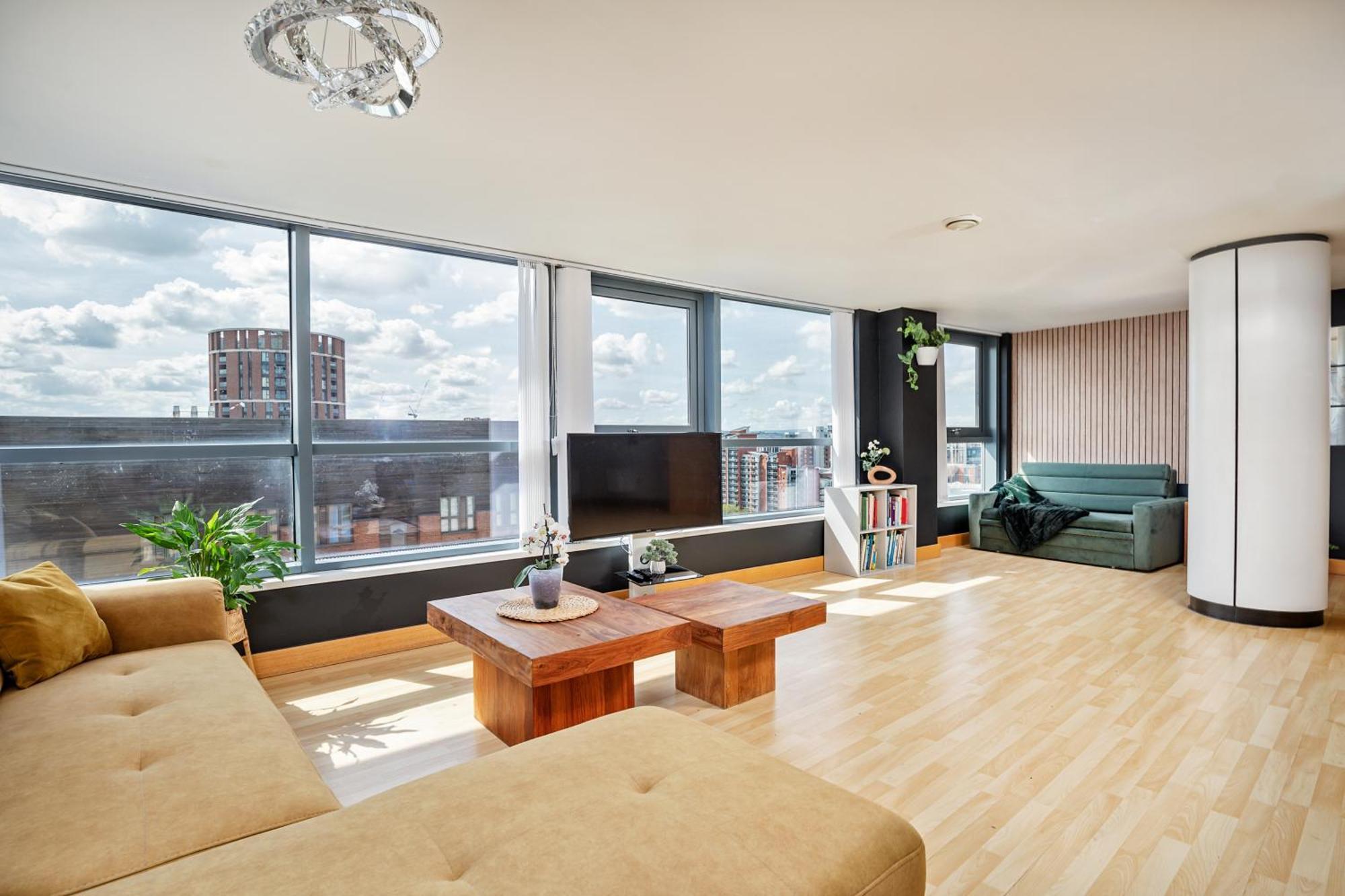 Large Central Penthouse In Leeds Leeds  Eksteriør billede