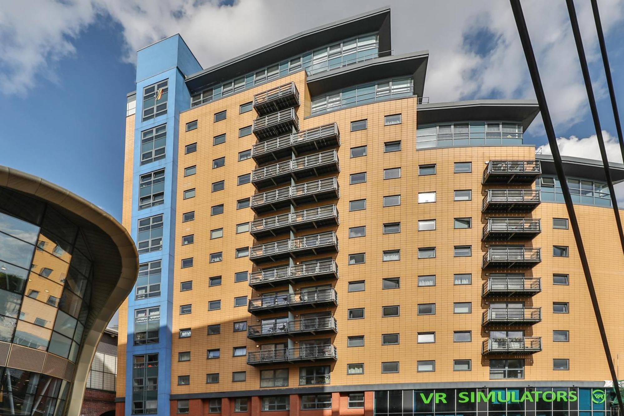 Large Central Penthouse In Leeds Leeds  Eksteriør billede