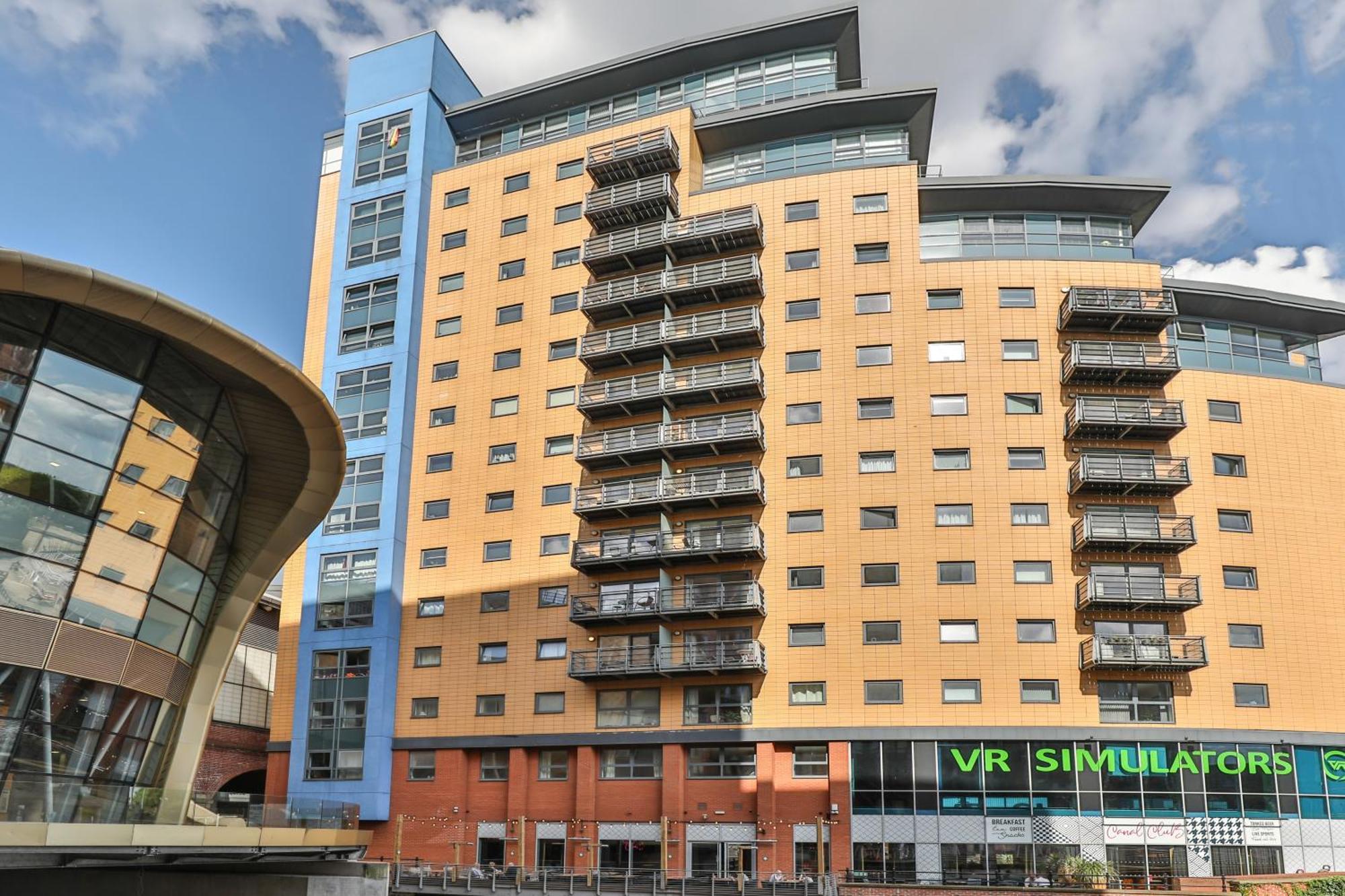 Large Central Penthouse In Leeds Leeds  Eksteriør billede